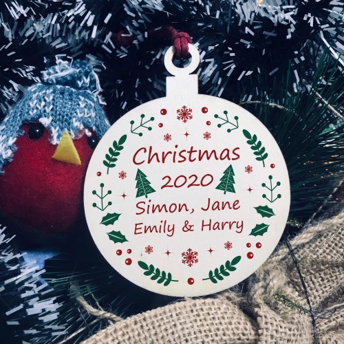 Personalised Wood Christmas Bauble Tree Decoration Family Names 