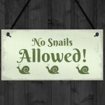 Funny Garden Sign Hanging Wall Door Plaque No Snails Allowed